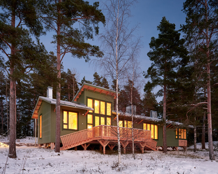 Huvila House / Jenni Reuter – фотография экстерьера, окна, лес