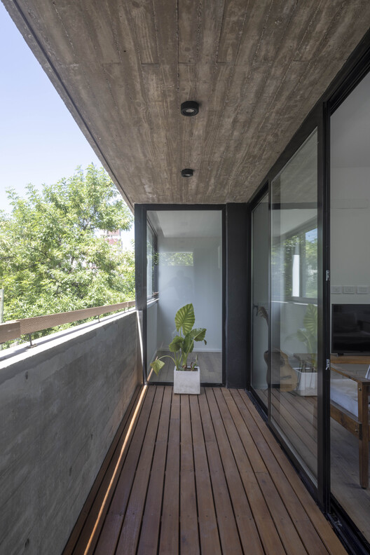 Terrazas de Saavedra / Drei Arquitectura y Desarrollos - Фотография интерьера, палуба, перила