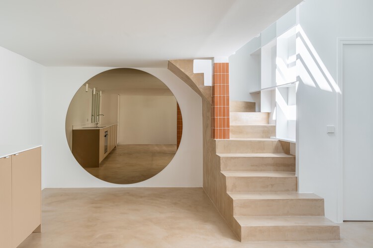 Petit Gervais Duplex / AJAR - Фотография интерьера, лестница