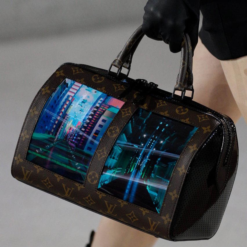 Цифровые сумки Louis Vuitton