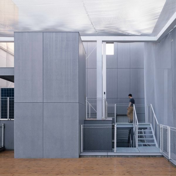 Сетчатая вуаль окутывает промежуточный павильон в Китае от Trace Architecture Office