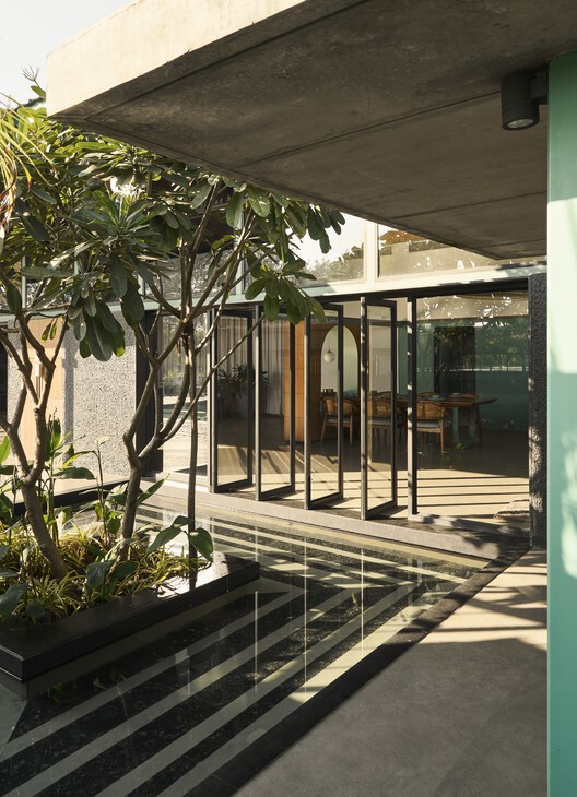 Дом с зеленым фронтоном / Atelier Architects — изображение 16 из 40
