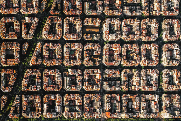 Как Барселона, Медельин и Роттердам создали общественное пространство там, где это казалось невозможным – Изображение 5 из 8
