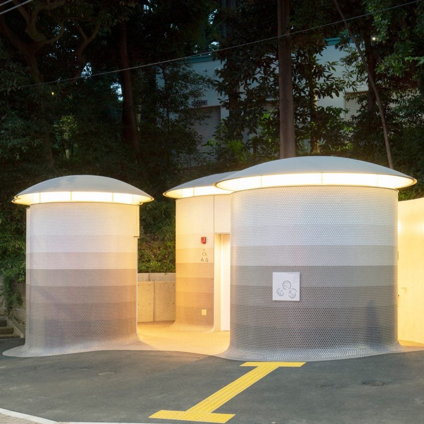 Общественный туалет Тойо Ито