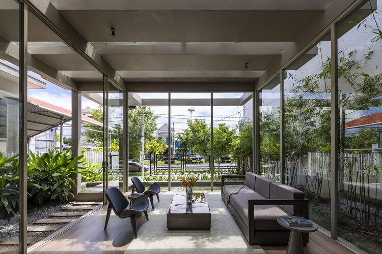 Офис для деревьев / Pham Huu Son Architects - Фотография интерьера, гостиная
