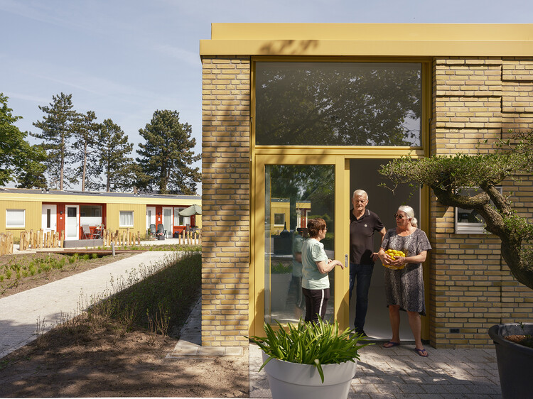 Эльзенхоф Венеорд Двор для пожилых людей / Specht Architects & Planners - Фотография экстерьера, окна, фасад