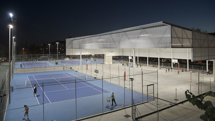 Спортивный комплекс в Пальехе / JPAM Architects + Masala Consultors - Экстерьерная фотография