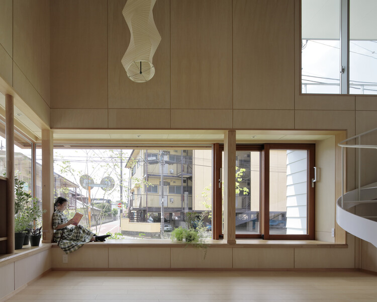 Дом Танабата / Архитектурная лаборатория Мэгуро — Фотография интерьера, окна