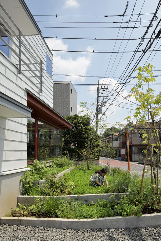 Дом Танабата / Архитектурная лаборатория Мэгуро — фотография экстерьера, окна