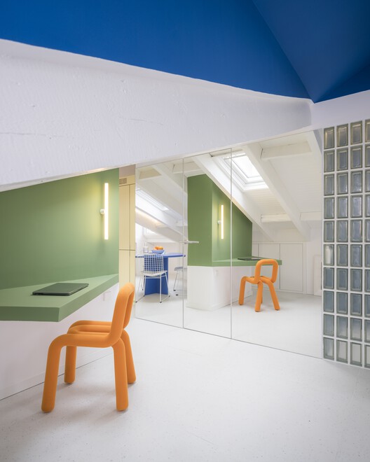 Flix House / gon Architects - Фотография интерьера, стул