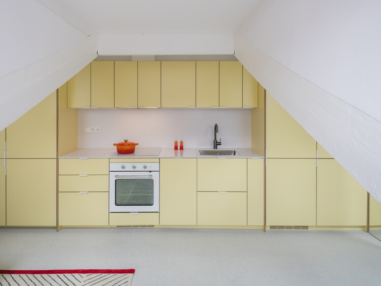 Flix House / gon Architects - Фотография интерьера, кухня, столешница, раковина