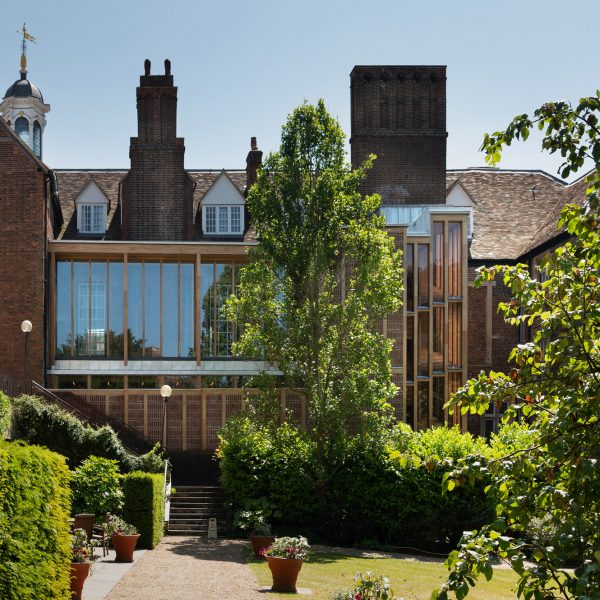 Уизерфорд Уотсон Манн расширяет колледж Клэр в Кембридже