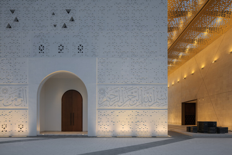 Переосмысление Машрабии: функциональность и символизм в современной архитектуре — изображение 3 из 12