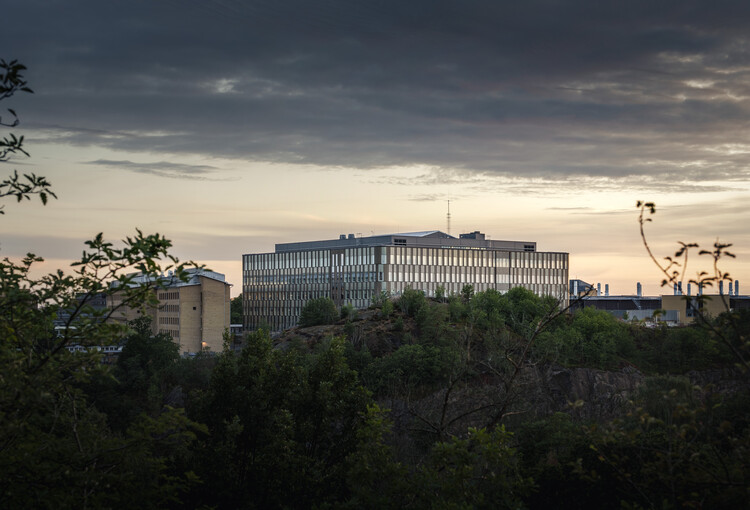 Здание университета Натриум в Гетеборге / Kanozi Arkitekter — фотография экстерьера