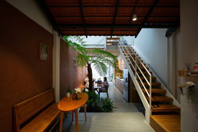 Дом Нхан Лан Ронг / THIA Architecture — Фотография интерьера, балка