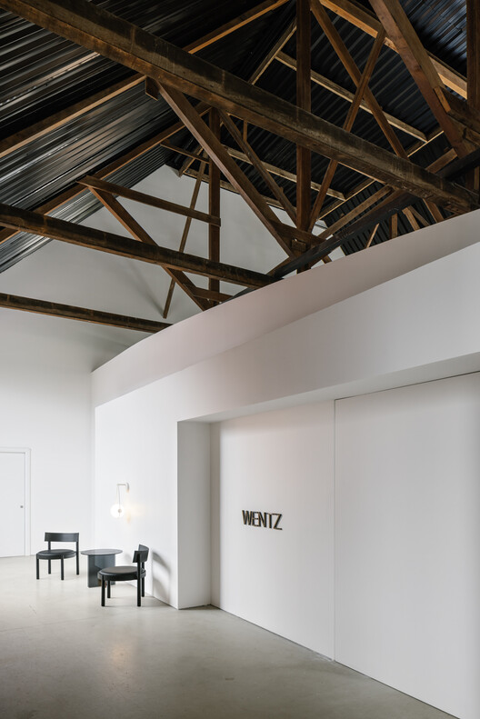 Мебельная студия Wentz / Marina Miot Arquitetura - Фотография интерьера, балка