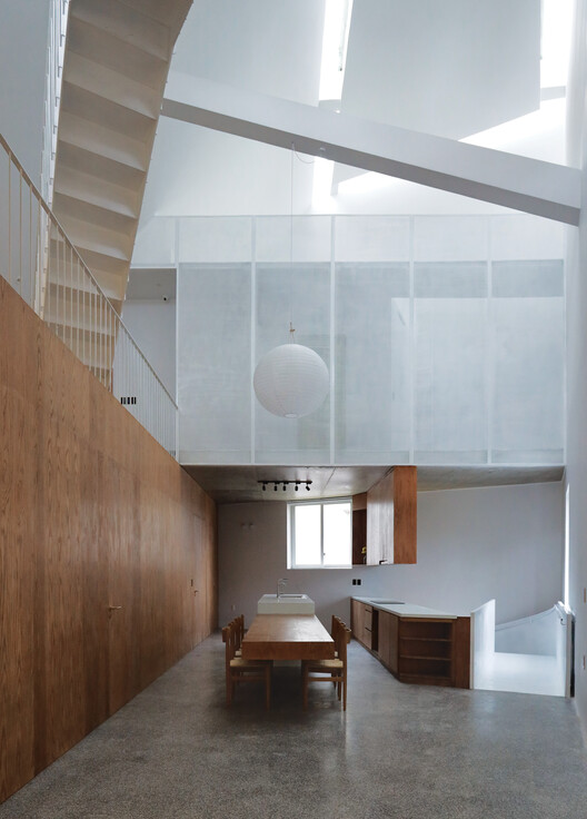 Nam House / H.BD atelier - Фотография интерьера, лестницы, стола, фасада