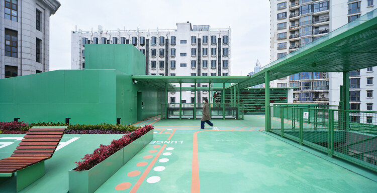 Реконструкция общественного комплексного центра обслуживания жизни в подрайоне East Nanjing Road / Студия оригинального дизайна TJAD - Windows