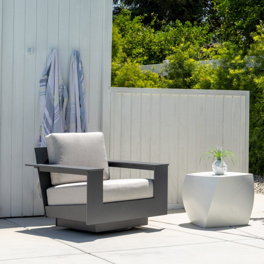 Садовое кресло Nisswa Lounge Swivel от Loll Designs
