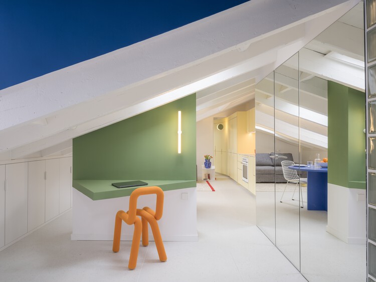 Flix House / gon Architects - Фотография интерьера, кухня, стол, стул