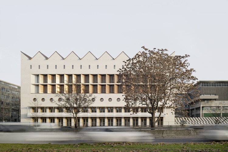Пристройка государственной библиотеки Вюртемберга / LRO GmbH & Co. KG Freie Architekten BDA - Фотография экстерьера, окон, фасада
