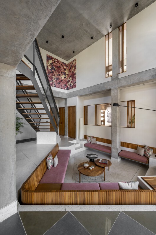 Дом Терра Кота / Terra Firma Architects - Фотография интерьера, гостиная, балка