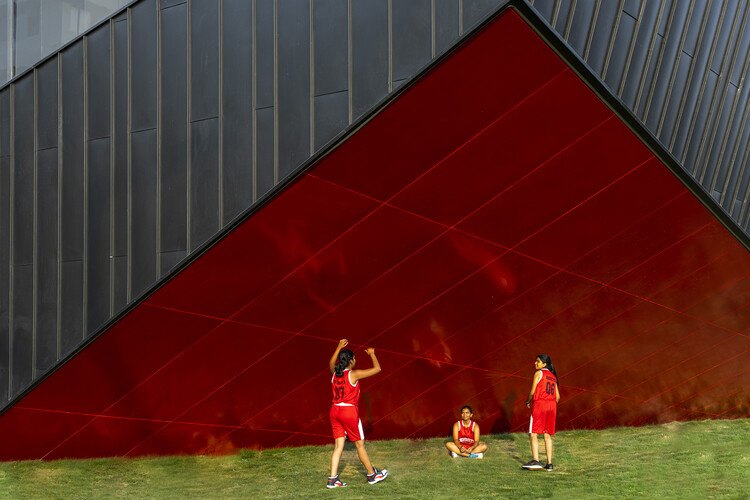 Фигурная площадка - Университетская спортивная арена / Архитектурная студия Thirdspace - Фотография интерьера