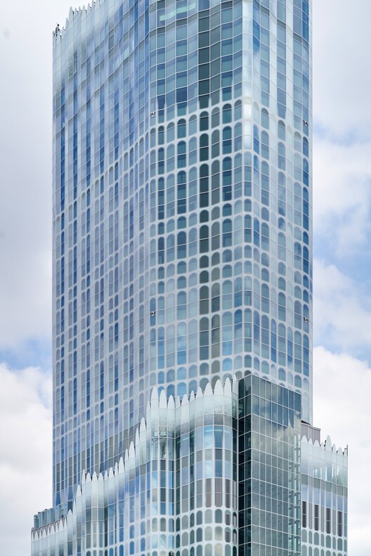 Башня Токю Кабукичо / Yuko Nagayama & Associates + KUME SEKKEI Co. + Tokyu Architects & Engineers – Экстерьерная фотография, фасад