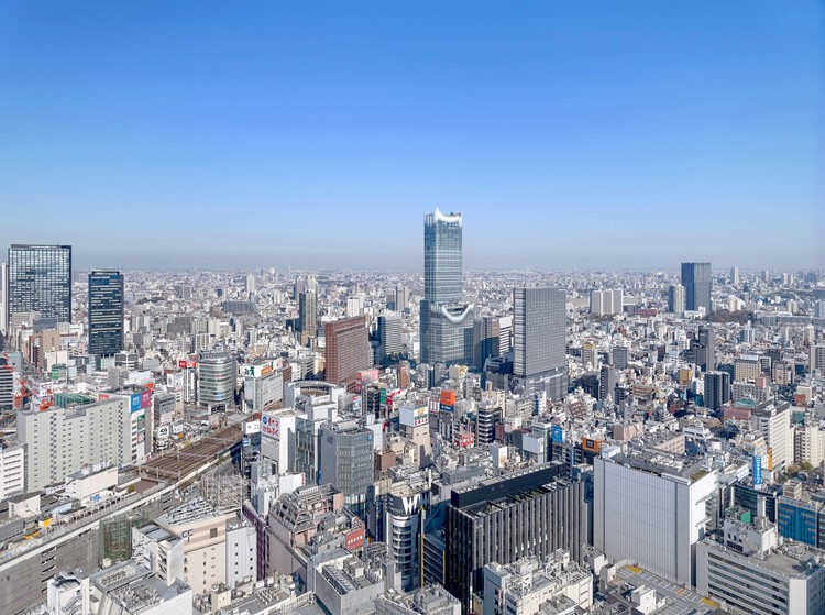 Башня Токю Кабукичо / Yuko Nagayama & Associates + KUME SEKKEI Co. + Tokyu Architects & Engineers – Экстерьерная фотография, городской пейзаж