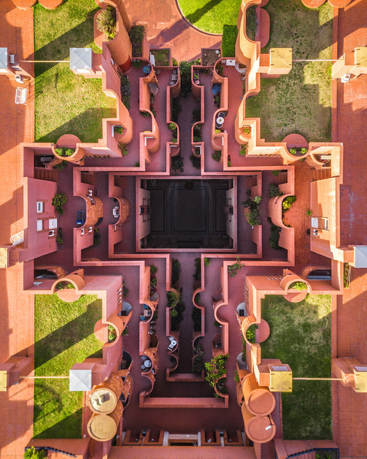 Всемирная столица архитектуры ЮНЕСКО 2026 года: Барселона и способность архитектуры преобразовывать реальность – изображение 4 из 7