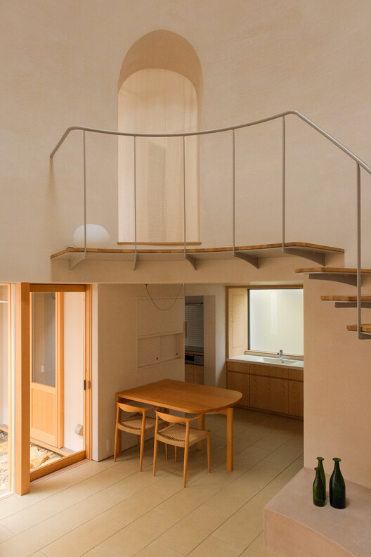 Дом в Шукугаве/Арболе - Фотография интерьера, стол