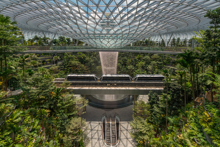 Путеводитель по архитектуре Сингапура: 18 проектов, которые стоит изучить в «Городе-саде» — изображение 2 из 19