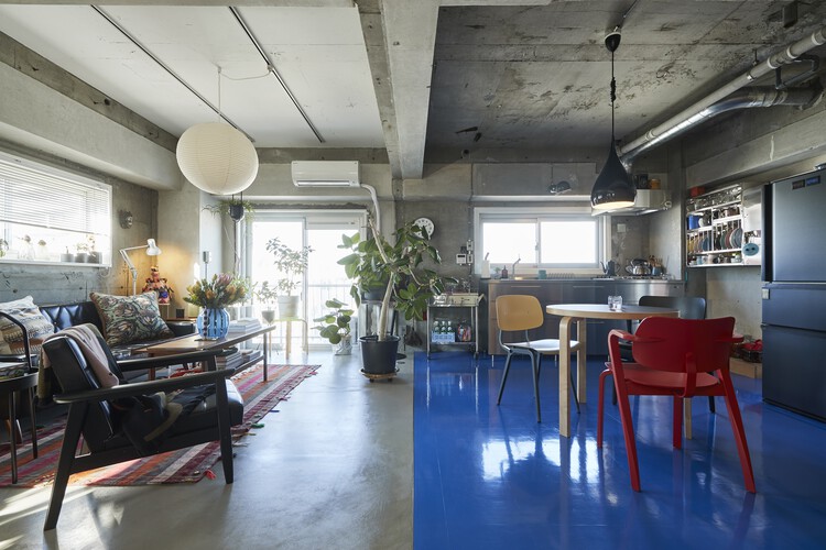 Ремонт квартиры Tokyo Blue / ROOVICE - Фотография интерьера, кухня, стул
