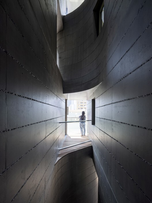 Жилой комплекс Corte / Hiroyuki Ito Architects — Фотография интерьера
