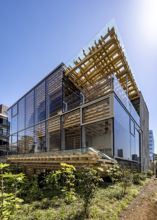 AEAJ Green Terrace / Kengo Kuma & Associates — Фотография экстерьера, фасад, балка