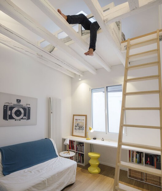 Лофты в Испании: 10 квартир, максимально использующих вертикальное пространство — Изображение 8 из 18
