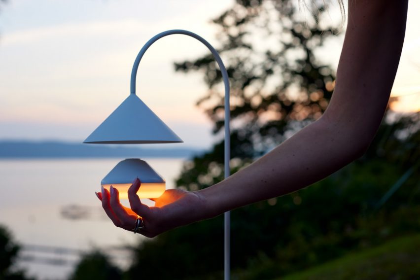 Портативная лампа Grasp от Томаса Альбертсена для Frandsen