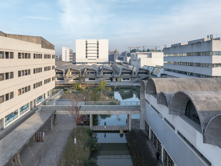 CAA Liangzhu Campus Phasen Ⅰ / Atelier FCJZ – Фотография экстерьера, окна, фасад