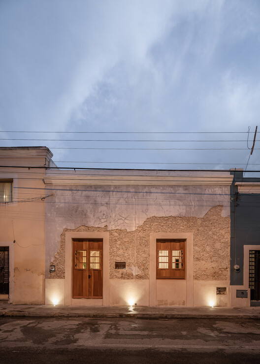 LOHR House / Veinte Diezz Arquitectos - Фотография экстерьера, окна