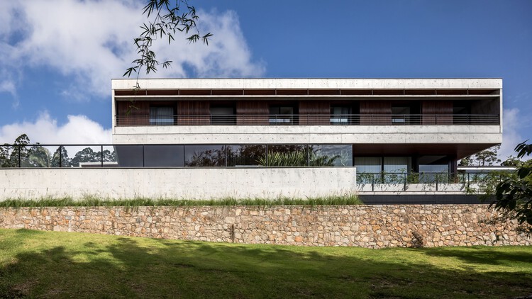 PC House / Jobim Carlevaro Arquitetos - Фотография экстерьера, окна, фасад