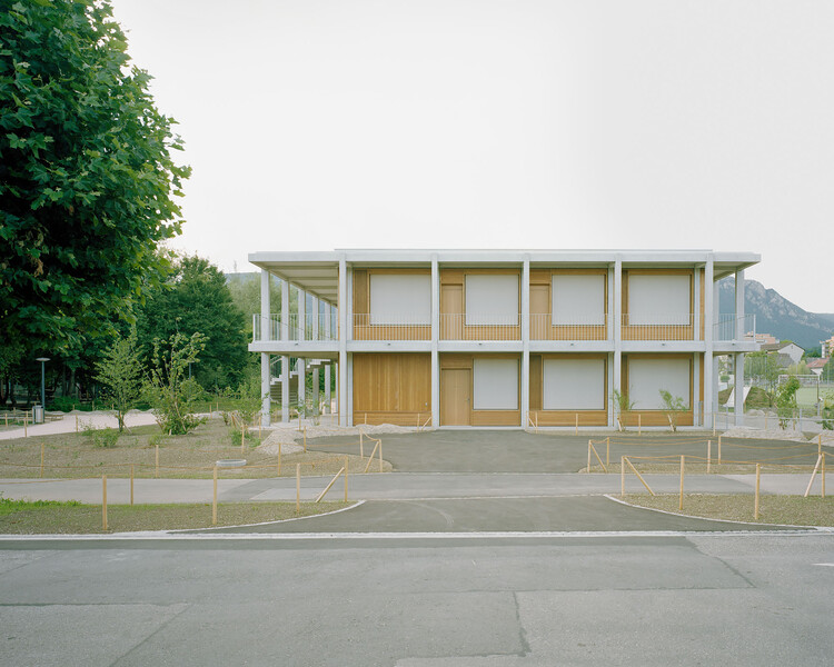 Школьный комплекс Брюль-Золотурн / Kollektiv Marudo - Фотография экстерьера, окна, фасад