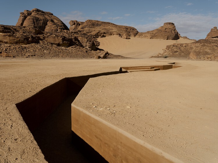 Когда Земля начала смотреть на себя — Установка Desert X / SYN Architects — Изображение 9 из 17