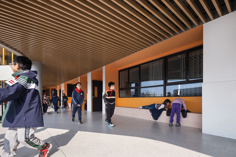 Экспериментальная школа Чонгу / BAU Brearley Architects + Urbanists – Фотография интерьера, лестницы
