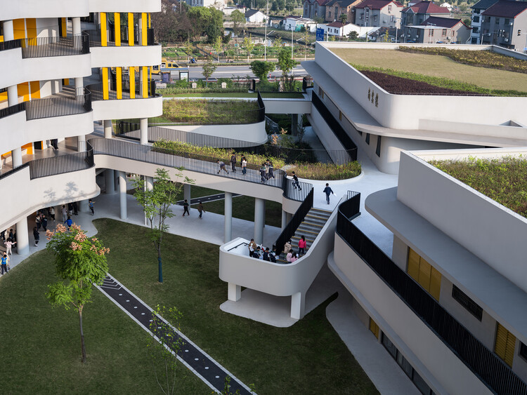 Экспериментальная школа Чонгу / BAU Brearley Architects + Urbanists — изображение 14 из 20