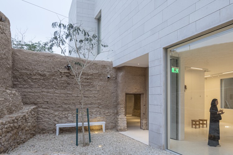 Культурный центр Шамалат / SYN Architects - Экстерьерная фотография, фасад
