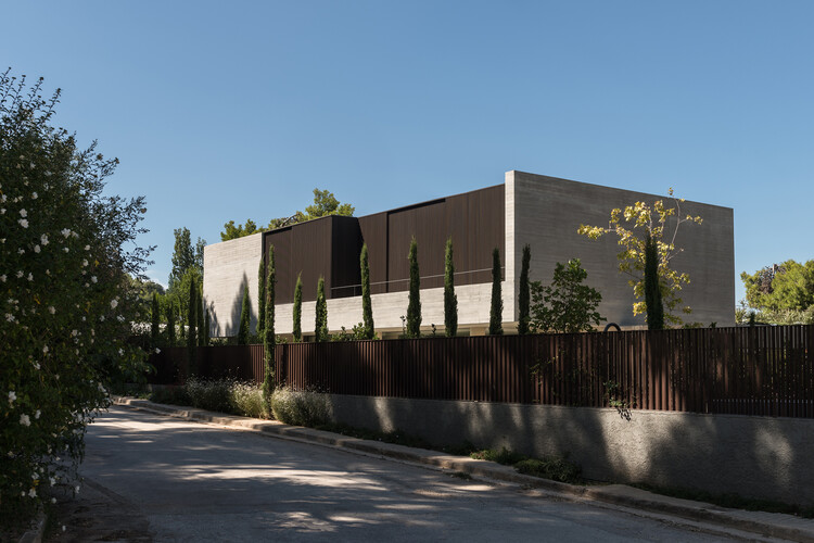 Резиденция в Дионисосе / Архитектура Desypri&Misiaris - Экстерьерная фотография, Окна