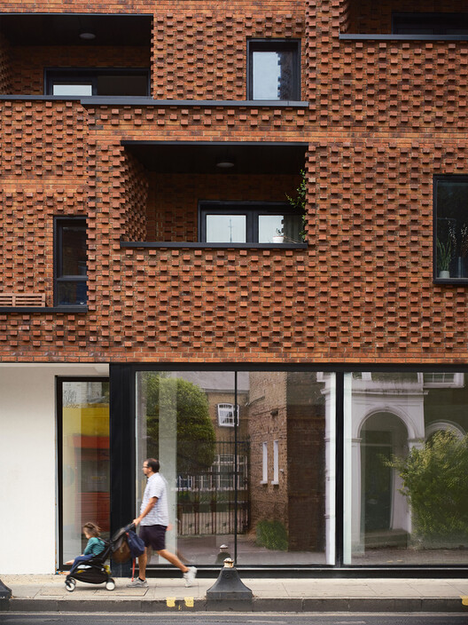Dalston Lane / DROO Architects - Фотография экстерьера, окна, кирпич, фасад