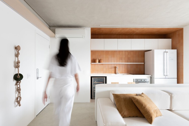 Lea Apartment / Nati Minas & Studio + Flipê Arquitetura - Фотография интерьера, кухня