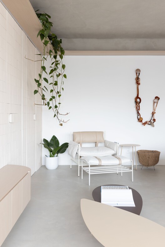 Апартаменты Lea / Nati Minas & Studio + Flipê Arquitetura - Фотография интерьера