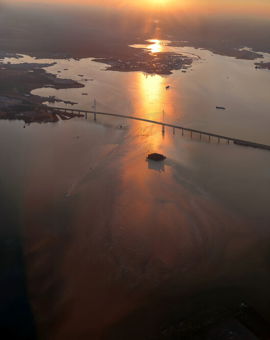 Carlo Ratti Associati и инженер Мишель Вирложе предлагают замену рухнувшего моста в Балтиморе — изображение 3 из 6